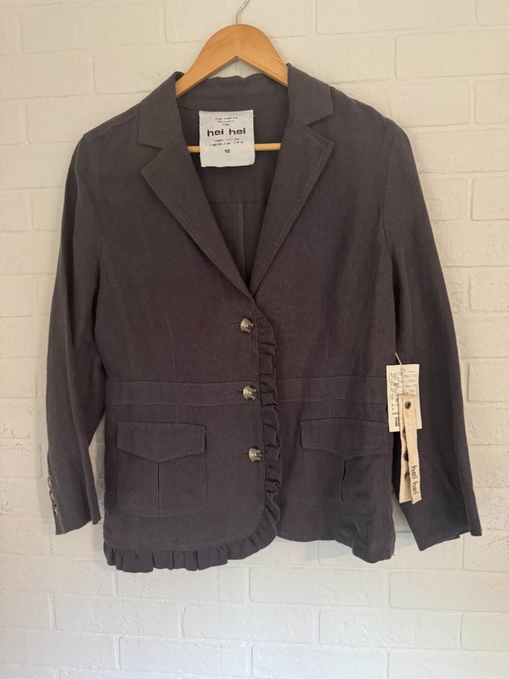 Hei Hei Blue 100% Linen Ruffle Blazer Size 12 NWT QPL7W-closet